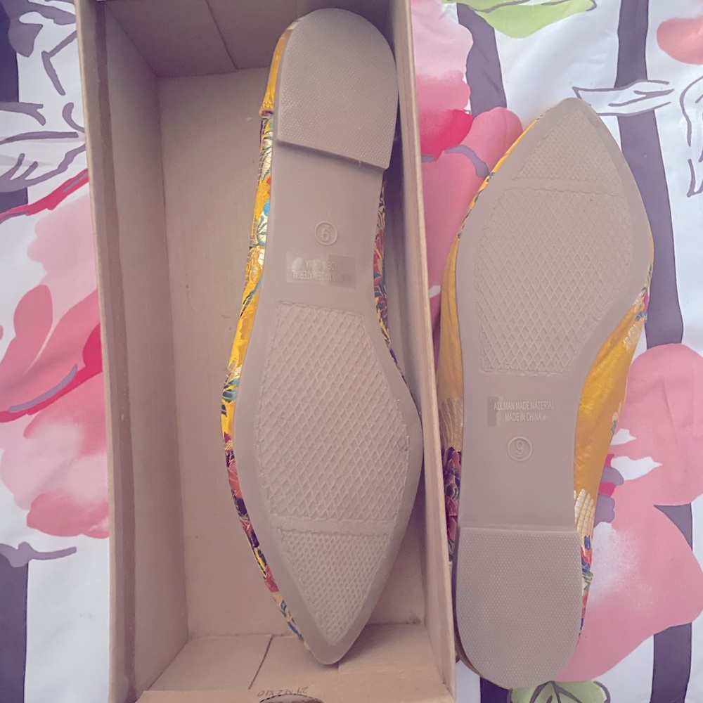 Bella Moda Loafers - Picture 4 of 4